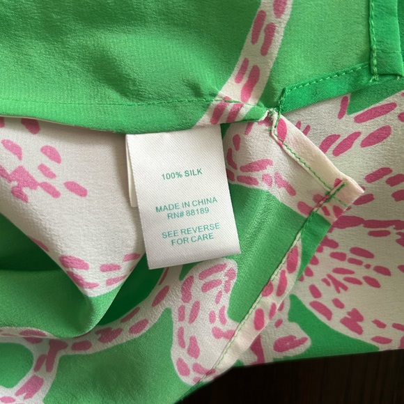 LILLY PULITZER | Size XS 100% Silk Blouse - Picture 5 of 6